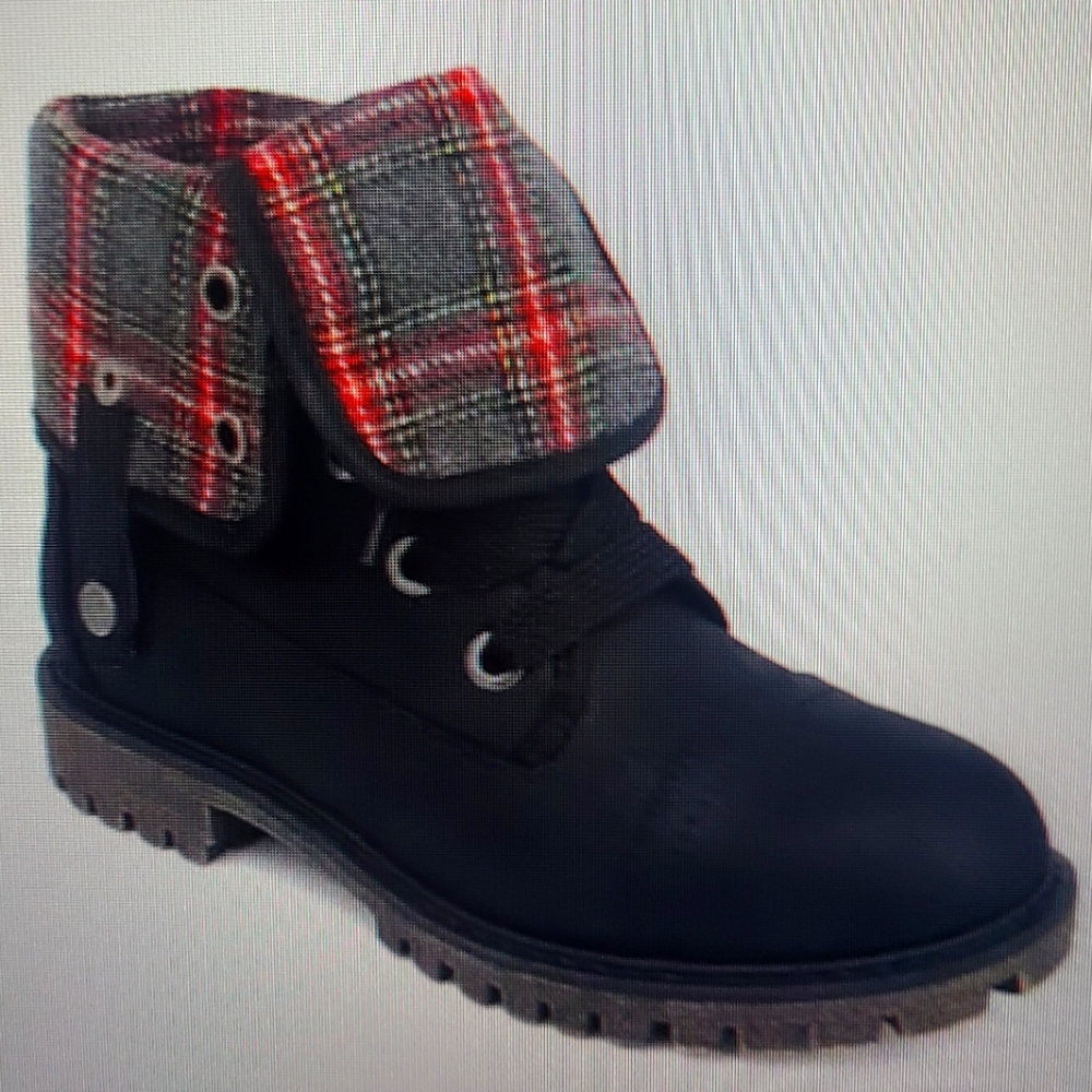 True Craft Hiking Boots